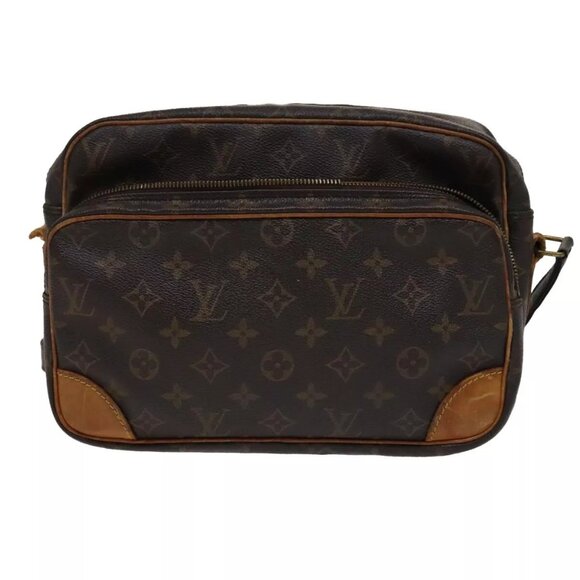 LOUIS VUITTON Monogram Nile Shoulder Bag - Picture 2 of 15